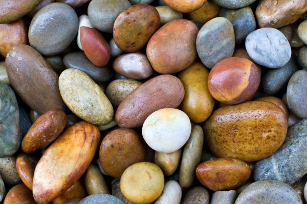 Less Mess Canada Blog Detail   Creative Ways To Use River Stones In Your Yard 41ce864424 